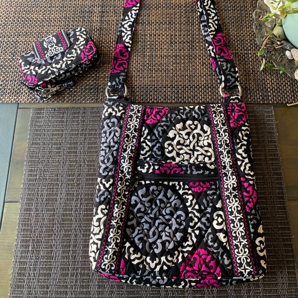 Vera Bradley crossbody purse and wristlet wallet - Picture 1 of 11